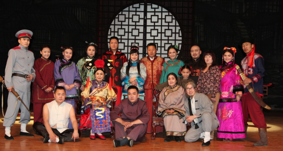 “Сэрүүн хасын нууц”-ын эзэд “Гэгээн Муза”-д ам бардам байна